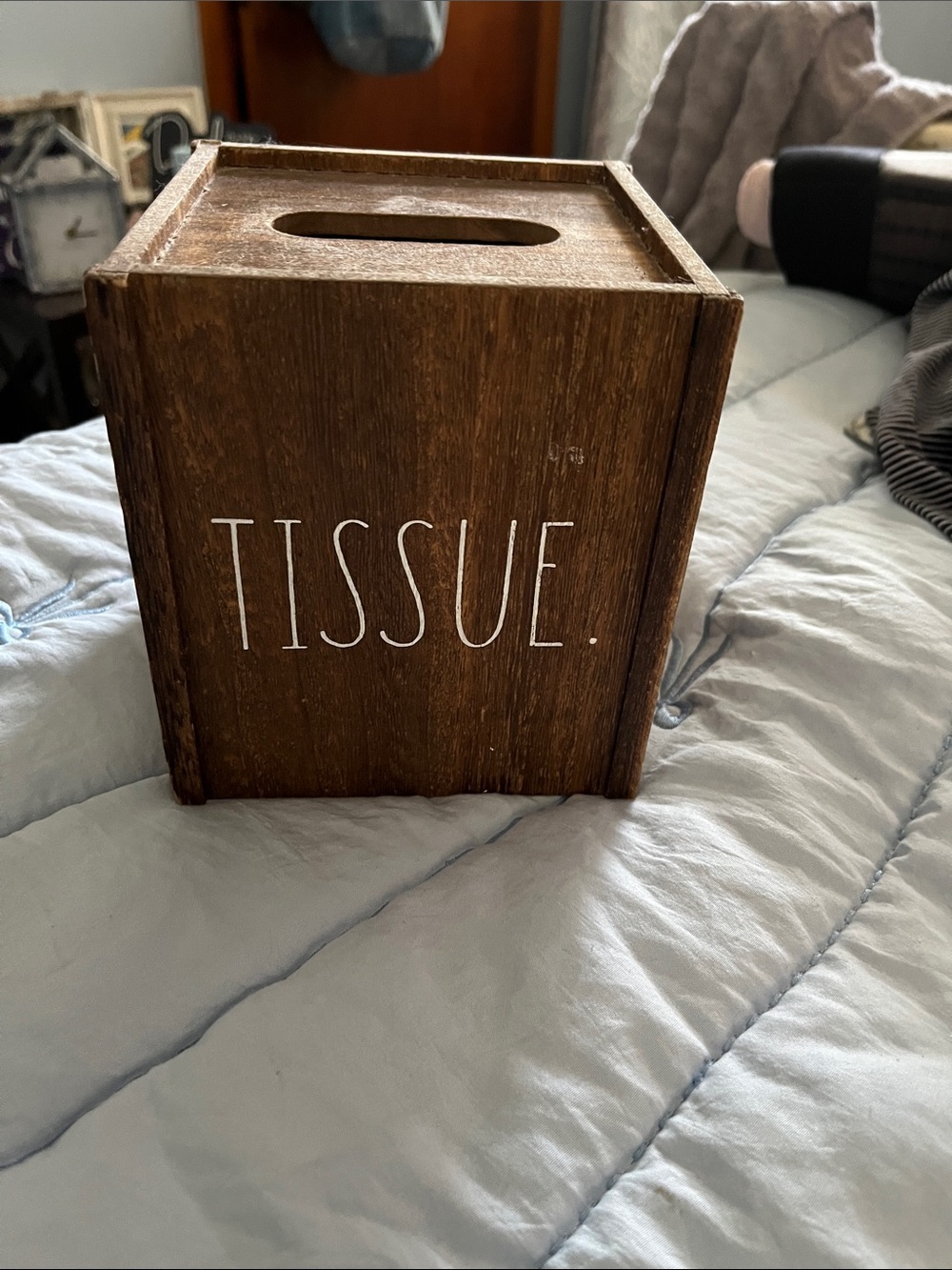 RAE DUNN WOOD TISSUE BOX AND A RAE DUNN SOAP DISPENSER. 😊💕
